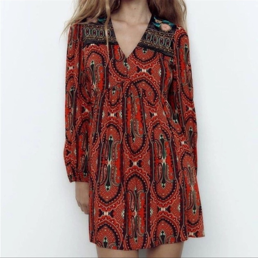 ZARA Red Boho Tunic Dress Embroidered Velvet Shoulders Empire Waist Fest Size M